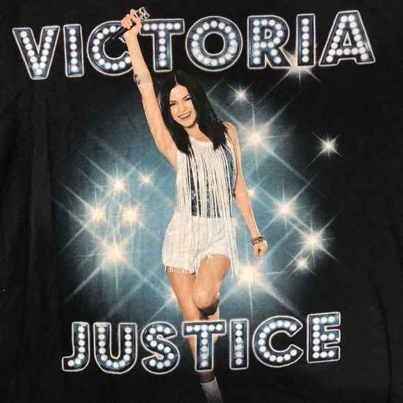 Victoria Justice Tour T Shirt 2013 - Picture 2 of 8